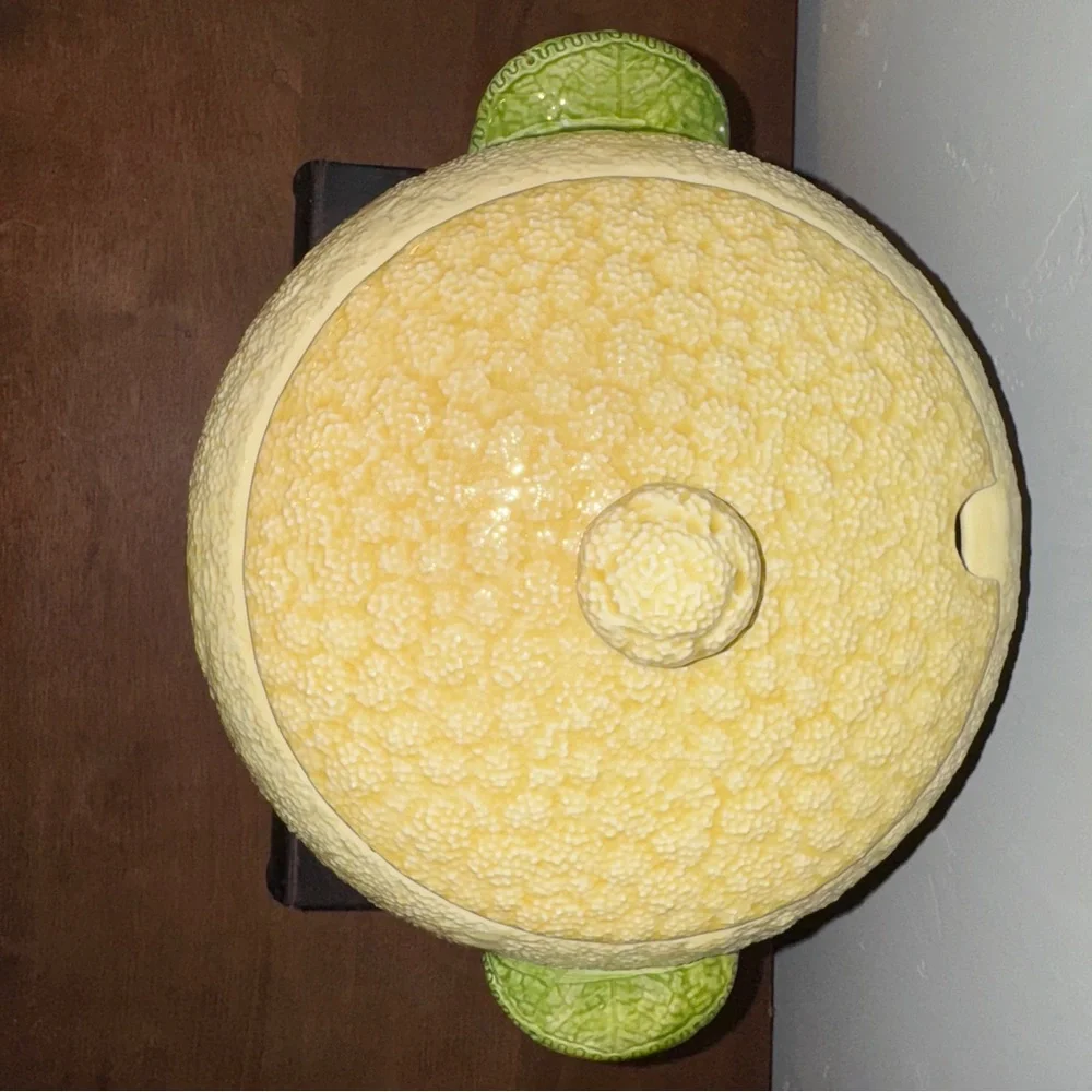 Vintage Cauliflower Ceramic Soup Tureen Cauliflora by JSC Bohemian Cottage